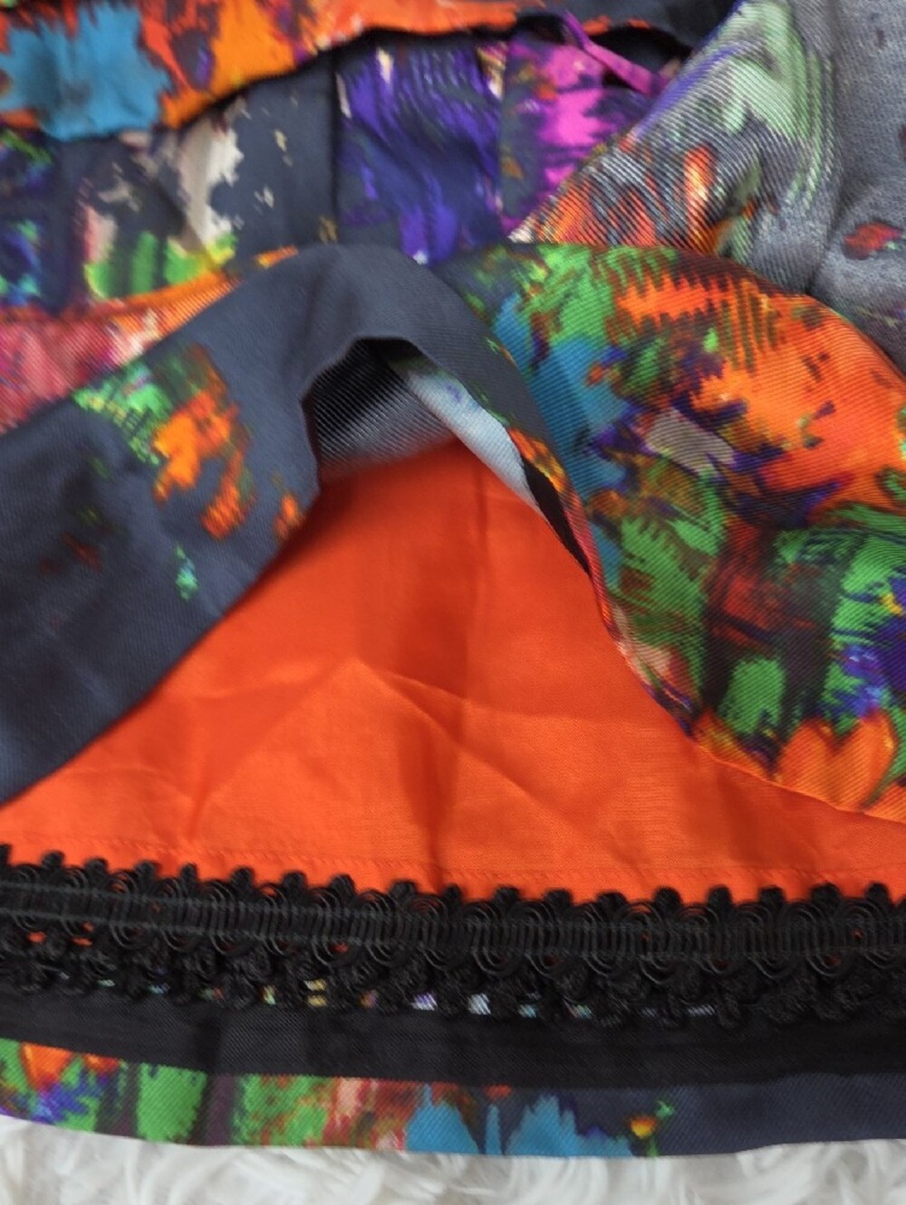 leifsdottir Black Mini Skirt with Bright Orange, Blue, Purple & Green 100% Silk - Picture 5 of 9
